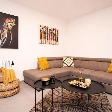 Insieme 2 In Pula,istrien Villa *