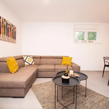 Insieme 2 In Pula,istrien Вилла