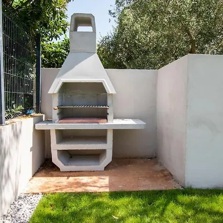 Insieme 2 In Pula,istrien Villa Pula