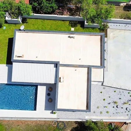 Insieme 2 In Pula,istrien Villa *